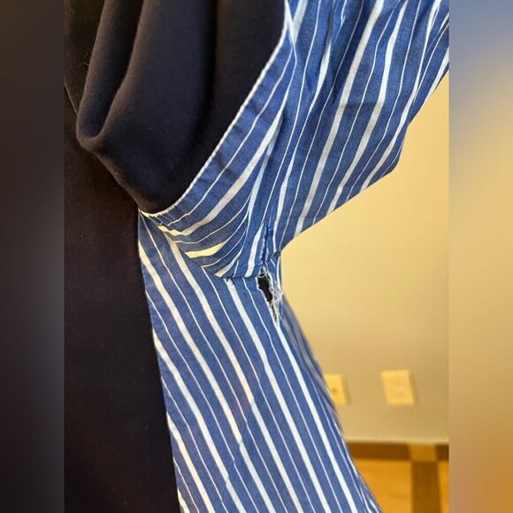 Slate & Willow
Navy Stripe Maternity Top - Picture 6 of 13